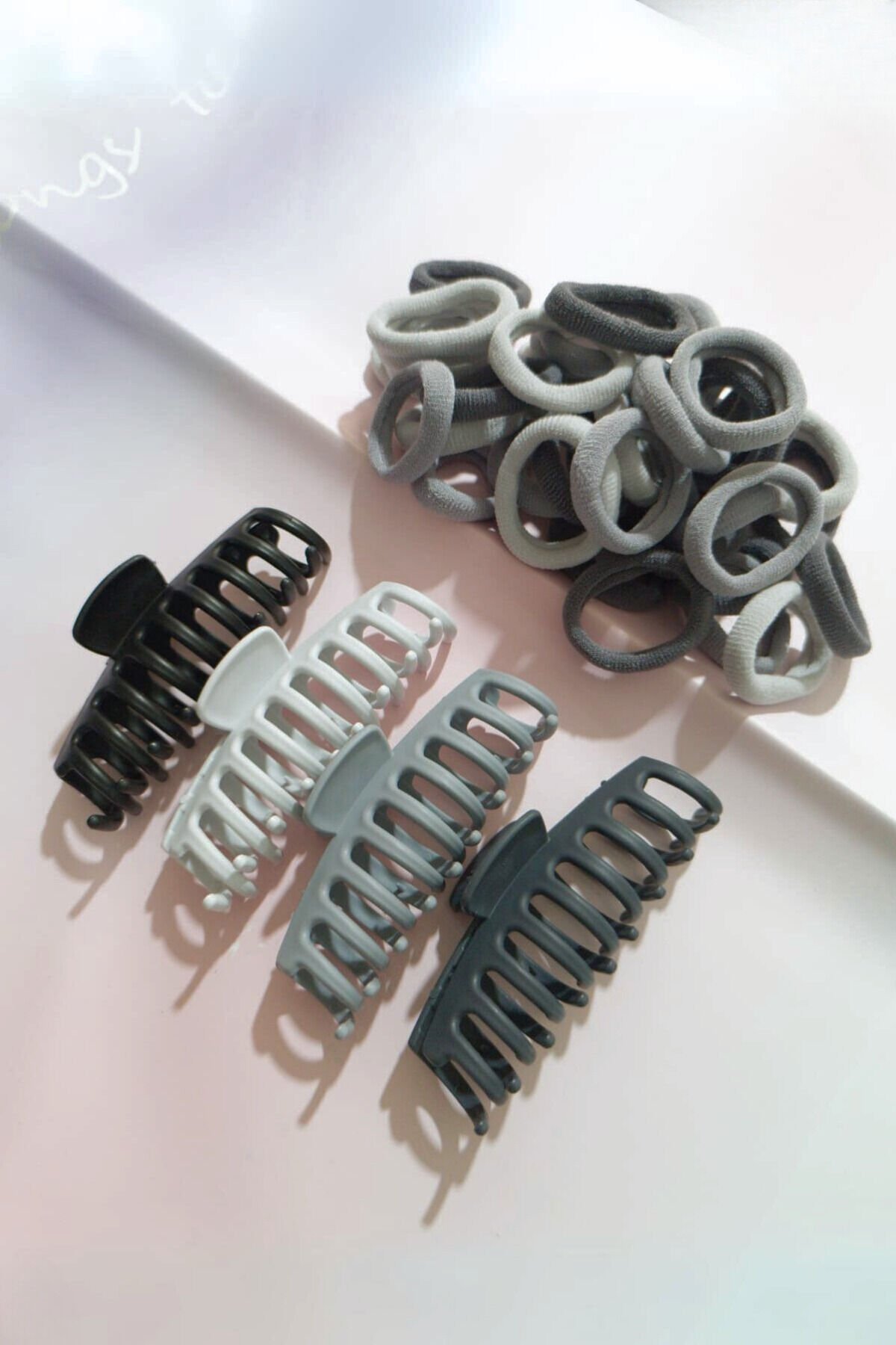 Kadın 50 Adet Lastik + 4 Adet Xl Mandal Toka